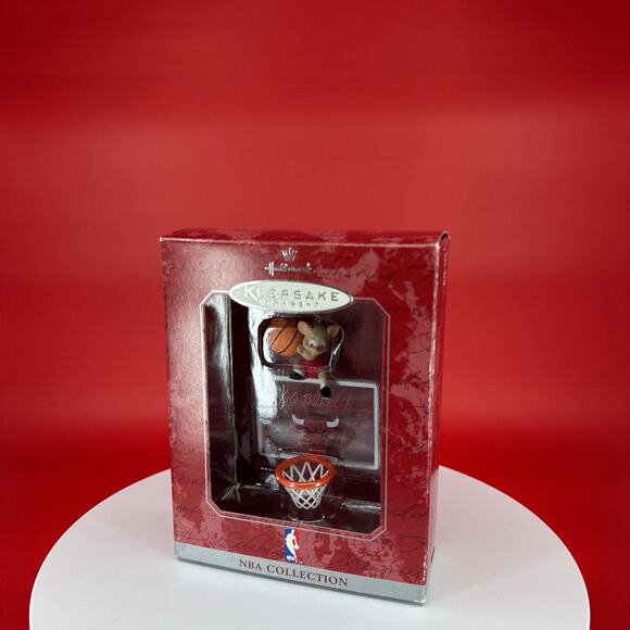 1998 NBA Collection - Chicago Bulls Ornament - Picture 5 of 16